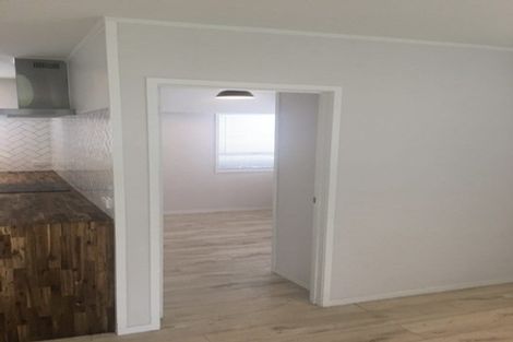 Photo of property in 64 West Coast Road, Glen Eden, Auckland, 0602