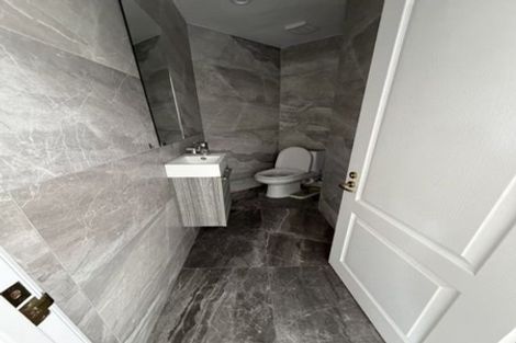 Photo of property in 124 Pemberton Avenue, Bayview, Auckland, 0629