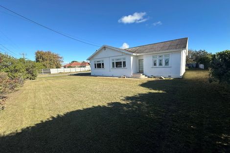 Photo of property in 77 Bridge Street, Bulls, 4818