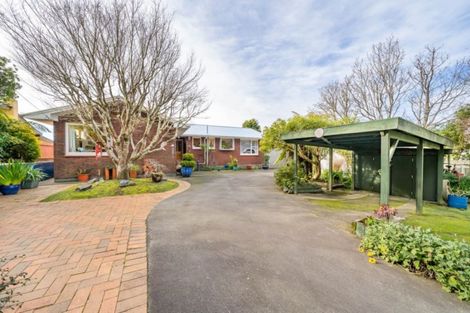 Photo of property in 10 Avro Road, Blue Mountains, Upper Hutt, 5371