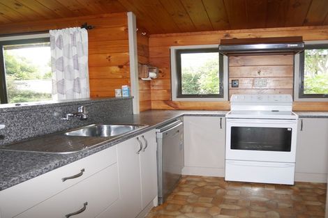 Photo of property in 1a Karaka Grove, Waikanae, 5036