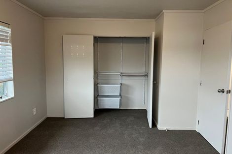 Photo of property in 38 Lilburn Crescent, Massey, Auckland, 0614