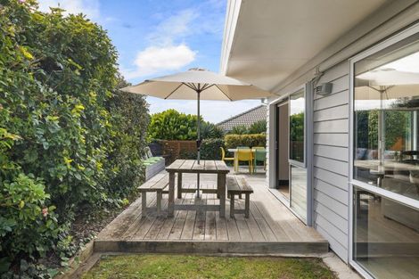 Photo of property in 2/203 Oceanbeach Road, Mount Maunganui, 3116