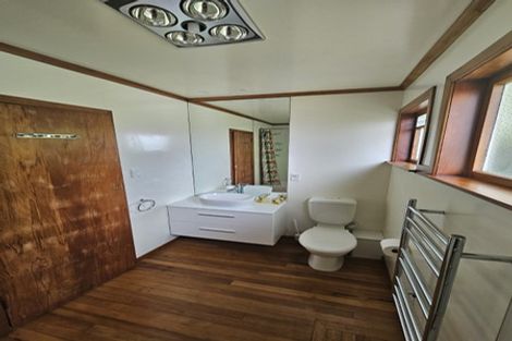 Photo of property in 168 Glengarry Road, Glen Eden, Auckland, 0602