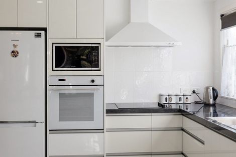 Photo of property in 2 Awatere Avenue, Beerescourt, Hamilton, 3200