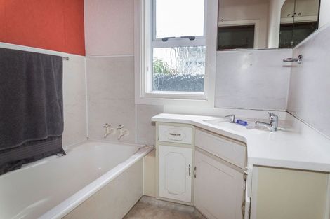 Photo of property in 5 Alexandra Street, Dannevirke, 4930