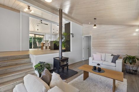 Photo of property in 44 Kowhai Street, Hamilton Lake, Hamilton, 3204