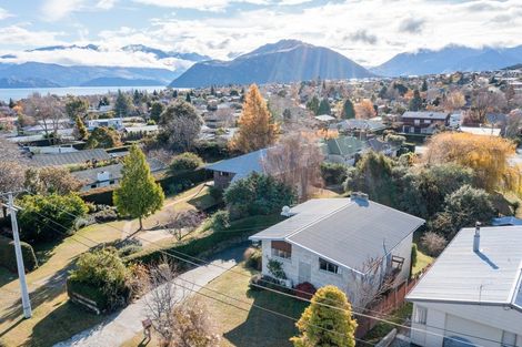 Photo of property in 66 Beech Street, Wanaka, 9305