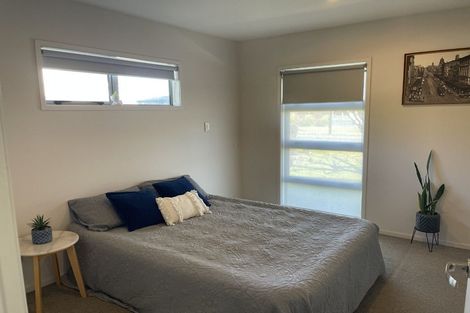 Photo of property in 4 Butterworth Crescent, Papamoa Beach, Papamoa, 3118