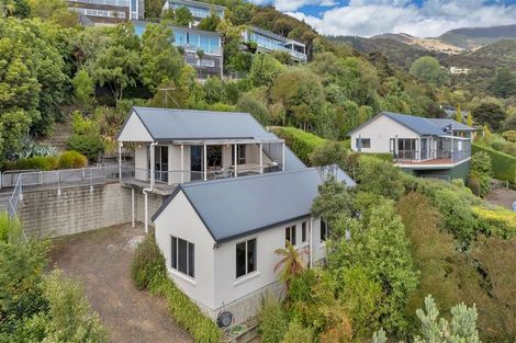 Photo of property in 19 Walnut Place, Akaroa, 7520