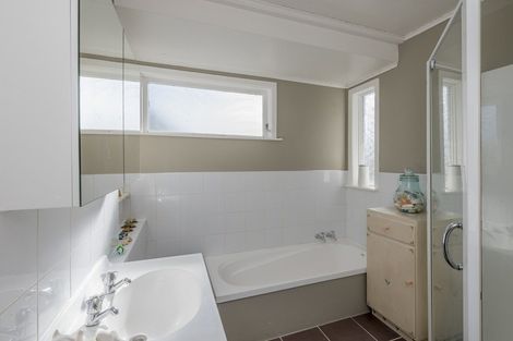 Photo of property in 12 Duke Street, Levin, 5510