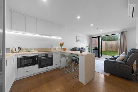 Photo of property in 4 Te Puketoka Lane, Mangere, Auckland, 2022