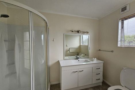 Photo of property in 60 Leeward Drive, Whitby, Porirua, 5024
