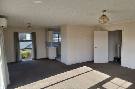 Photo of property in 1/5 Pupuke Road, Takapuna, Auckland, 0622
