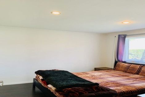 Photo of property in 15 Ware Place, Pakuranga Heights, Auckland, 2010