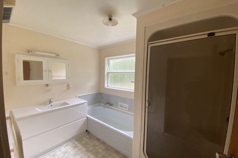 Photo of property in 23 Oriel Avenue, Tawa, Wellington, 5028