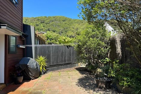 Photo of property in 3b Pukatea Street, Eastbourne, Lower Hutt, 5013