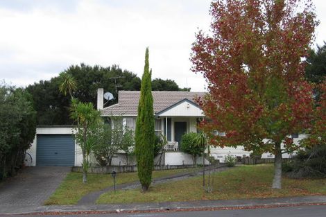 Photo of property in 9 Blythe Place, Glendene, Auckland, 0602