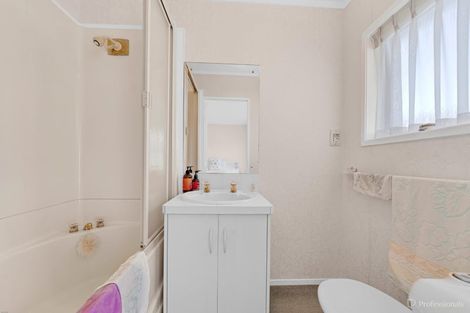 Photo of property in 6 Mahon Place, Papatoetoe, Auckland, 2025