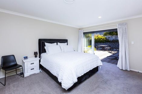 Photo of property in 118 Kirton Drive, Riverstone Terraces, Upper Hutt, 5018