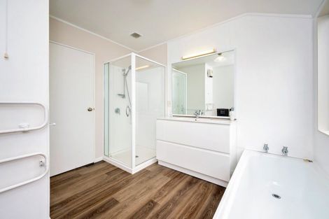 Photo of property in 7 Penlington Place, Havelock North, 4130