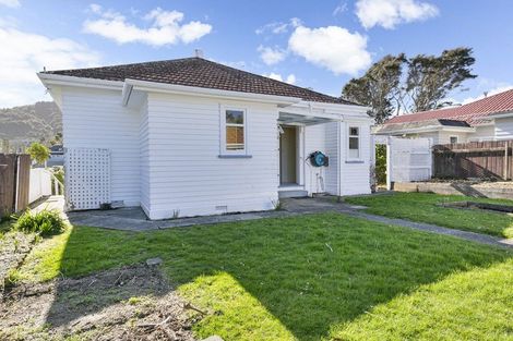 Photo of property in 19 Agra Crescent, Khandallah, Wellington, 6035