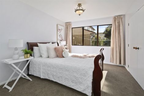 Photo of property in 25 Exploration Way, Whitby, Porirua, 5024