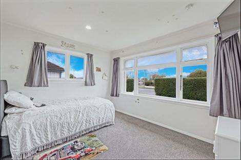 Photo of property in 19 Cutts Road, Russley, Christchurch, 8042