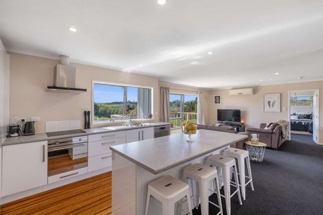 Photo of property in 11 Lupis Way, Kaiwaka, 0573
