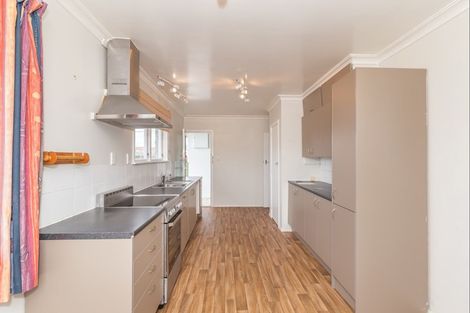 Photo of property in 4 Ross Street, Levin, 5510