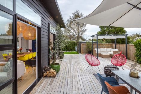 Photo of property in 6 Wilson Way, Martinborough, 5711