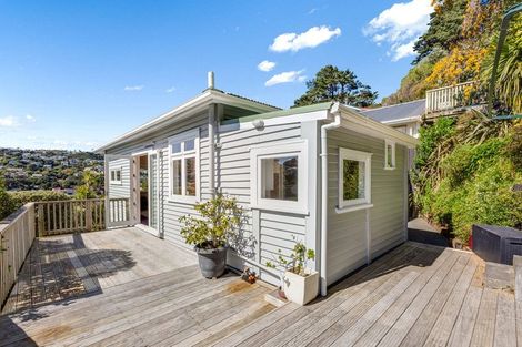 Photo of property in 26 Freeling Street, Island Bay, Wellington, 6023