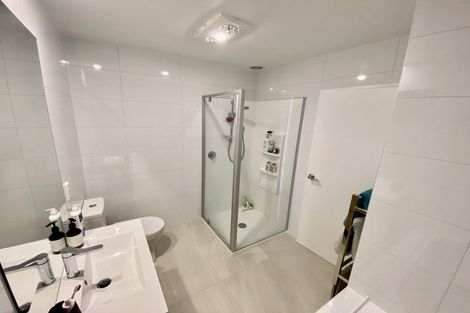 Photo of property in 17 Harlow Crescent, Glen Innes, Auckland, 1072