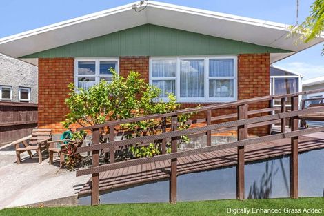 Photo of property in 10 Vogel Street, Fitzroy, New Plymouth, 4312