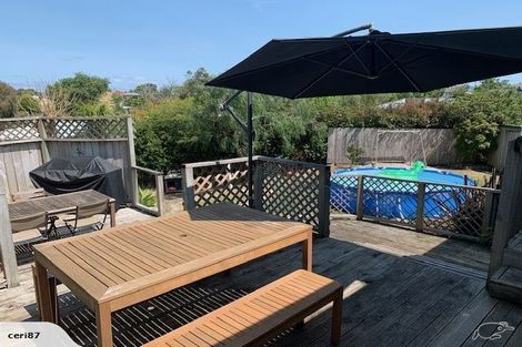 Photo of property in 83 Old Onerahi Road, Onerahi, Whangarei, 0110