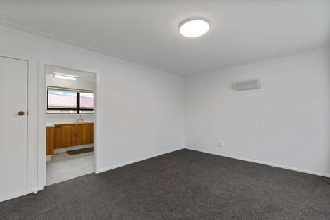 Photo of property in 2/11 Miles Avenue, Papatoetoe, Auckland, 2025