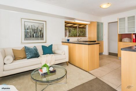 Photo of property in 1/124 Deep Creek Road, Torbay, Auckland, 0630