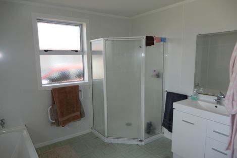 Photo of property in 8 Kowhai Place, Te Kauwhata, 3710