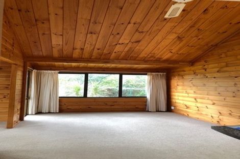 Photo of property in 25 Emlyn Place, Torbay, Auckland, 0630