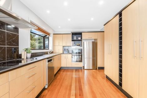 Photo of property in 55 Kahu Road, Paremata, Porirua, 5024