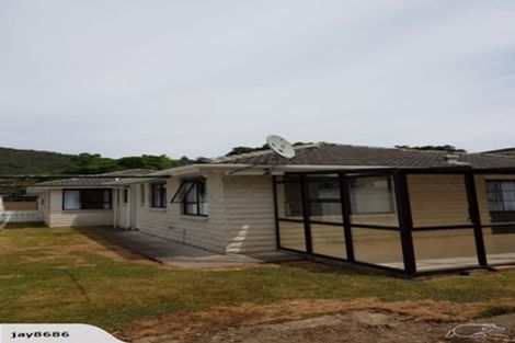 Photo of property in 24 Mcenroe Grove, Naenae, Lower Hutt, 5011