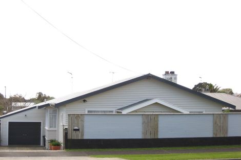 Photo of property in 31 Rimu Street, Strandon, New Plymouth, 4312
