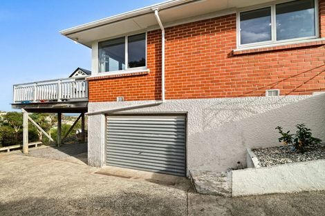 Photo of property in 35 Glendevon Place, Vauxhall, Dunedin, 9013