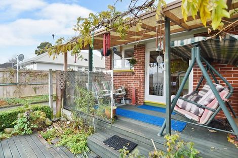 Photo of property in 17 Uxbridge Street, Northcote, Christchurch, 8052