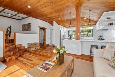 Photo of property in 1/118 Wheturangi Road, Greenlane, Auckland, 1051