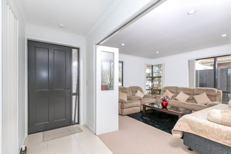 Photo of property in 213 Dixon Road, Fitzroy, Hamilton, 3206