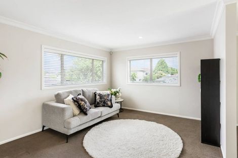 Photo of property in 30 Erne Crescent, East Tamaki, Auckland, 2016