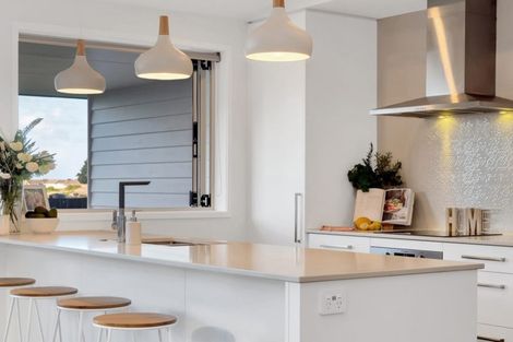 Photo of property in 131 Penetaka Heights, Pyes Pa, Tauranga, 3112