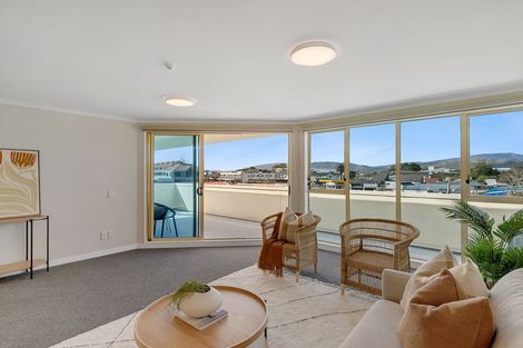 Photo of property in Ocean Apartments, 44-46 Marine Parade, Paraparaumu Beach, Paraparaumu, 5032