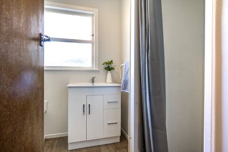 Photo of property in 84 Mount View Road, Melville, Hamilton, 3206